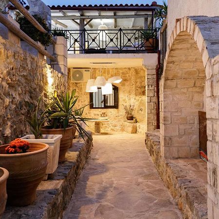 Villa Antonia'S Stonebuilt Mansion With A Private Pool Arménoi Exterior foto