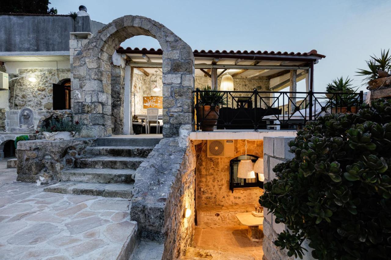 Villa Antonia'S Stonebuilt Mansion With A Private Pool Arménoi Exterior foto