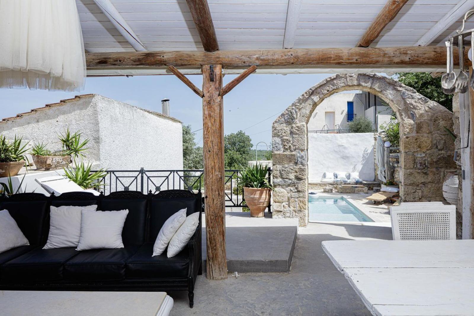Villa Antonia'S Stonebuilt Mansion With A Private Pool Arménoi Exterior foto