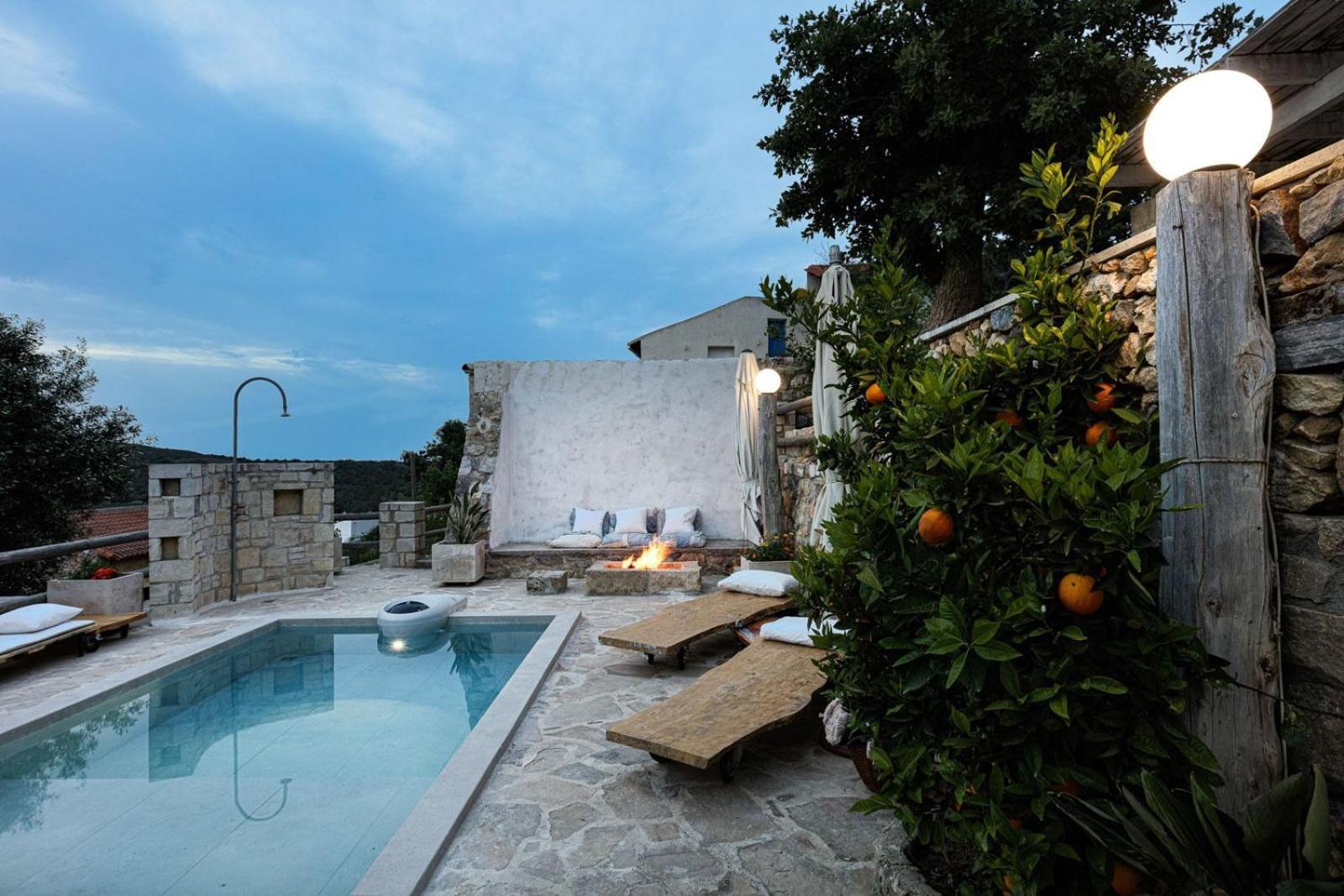 Villa Antonia'S Stonebuilt Mansion With A Private Pool Arménoi Exterior foto